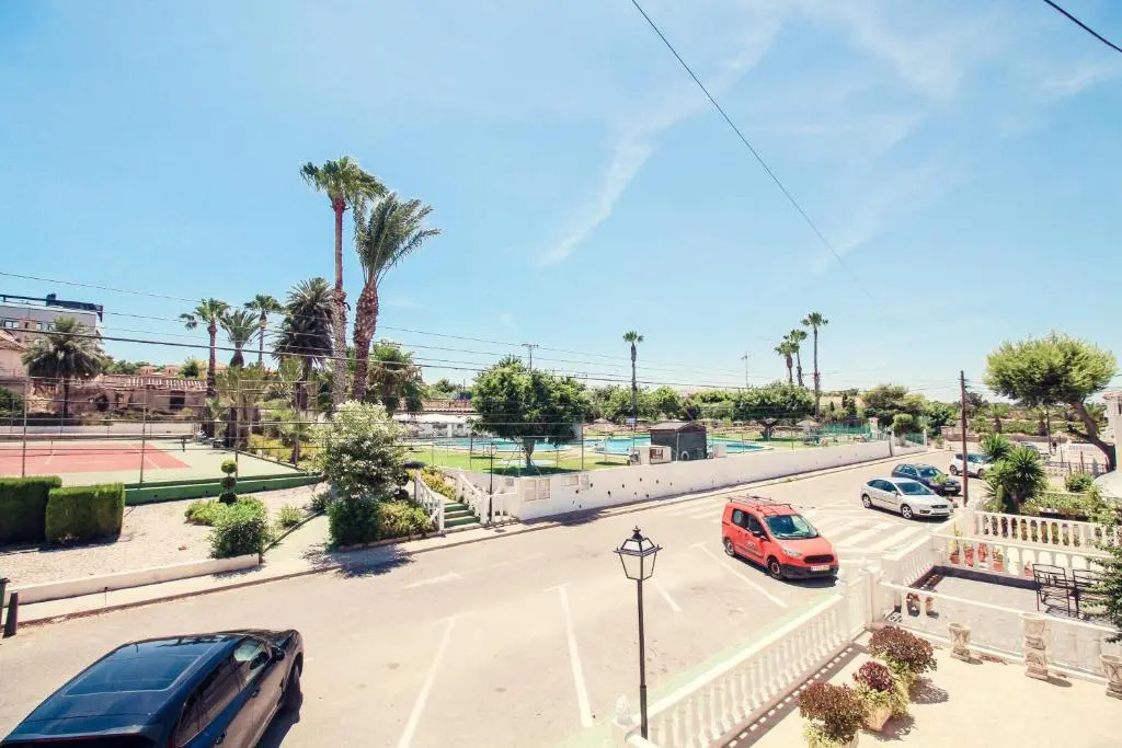 Costa Blanca Bungalow Lago jardin frente piscina 4 personas