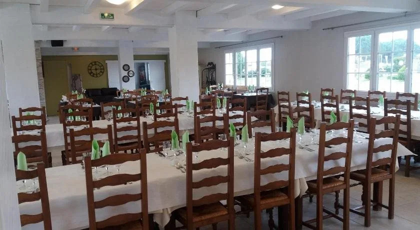 Le Mareuillais Hotel-Restaurant