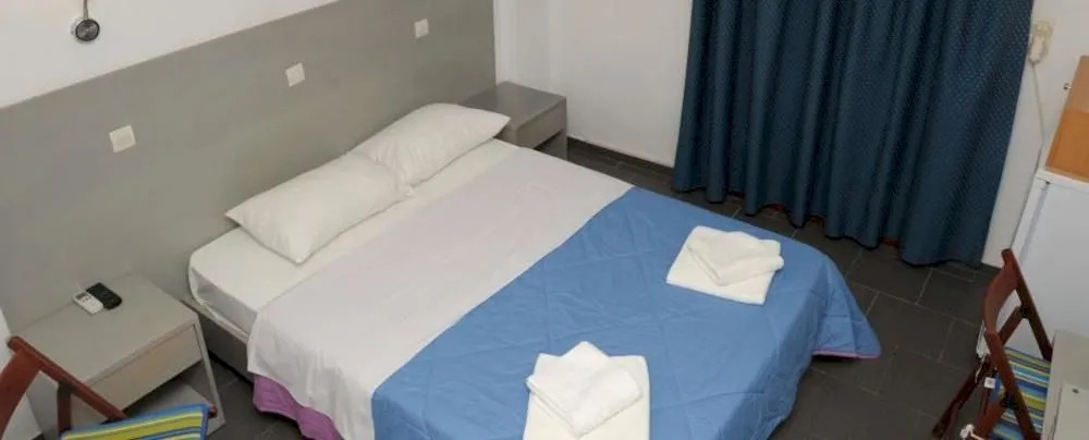 Tonia Hotel