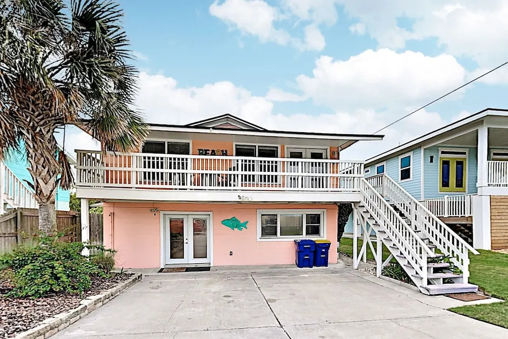 New Listing! Stylish Island Escape - Steps To Sand 2 Bedroom Duplex