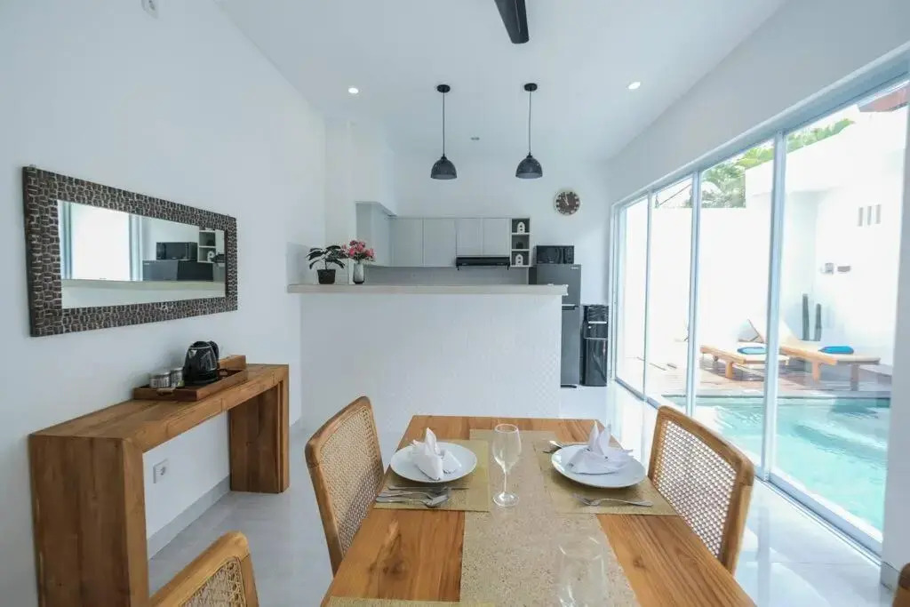 Villa Akmali Seminyak Drupadi 2 Bedrooms w/Pool 5mins to Beach