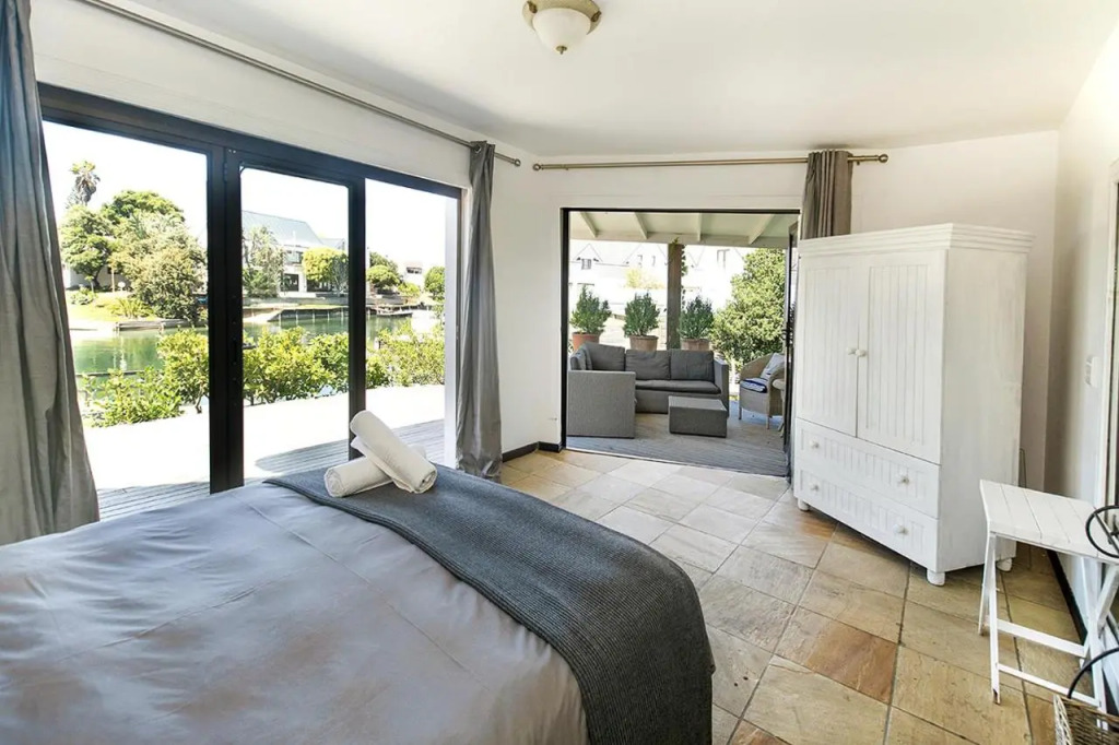 Sleepers Nest St Francis Bay