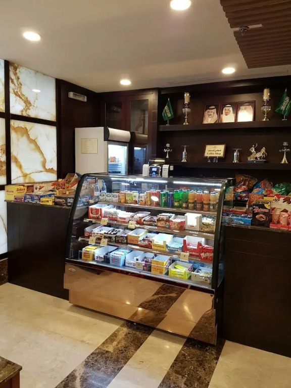 "أجنحة إيلاف الحمراء - شقق مخدومة اقتصادي Elaf Al Hamra Suites Economy Serviced Apartments