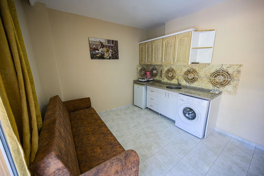 Can Apartments