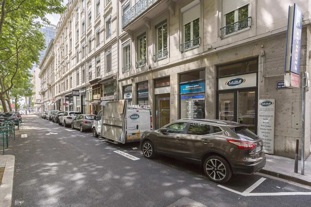 Nice 2 Room Apartment - Lyon