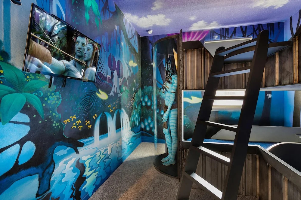 Sr012v: 8 Bed, Pandora, Dinosaur Fun, Ping Pong, Shuffle Board