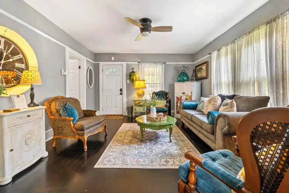 2BR Charming Cottage Mins From Oaklawn Race Track