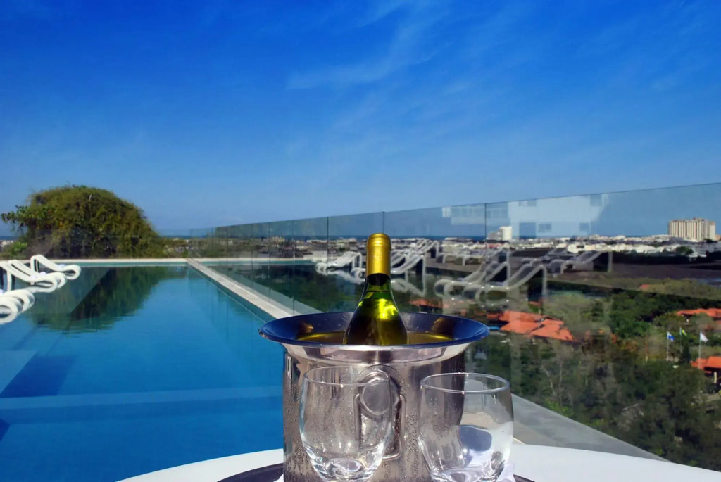 Hotel Serramar