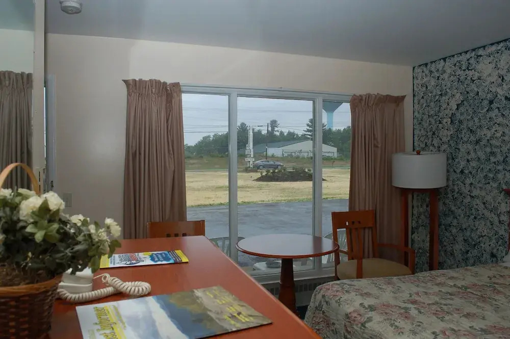Sara Glen Motel - Saratoga Springs-Glens Falls
