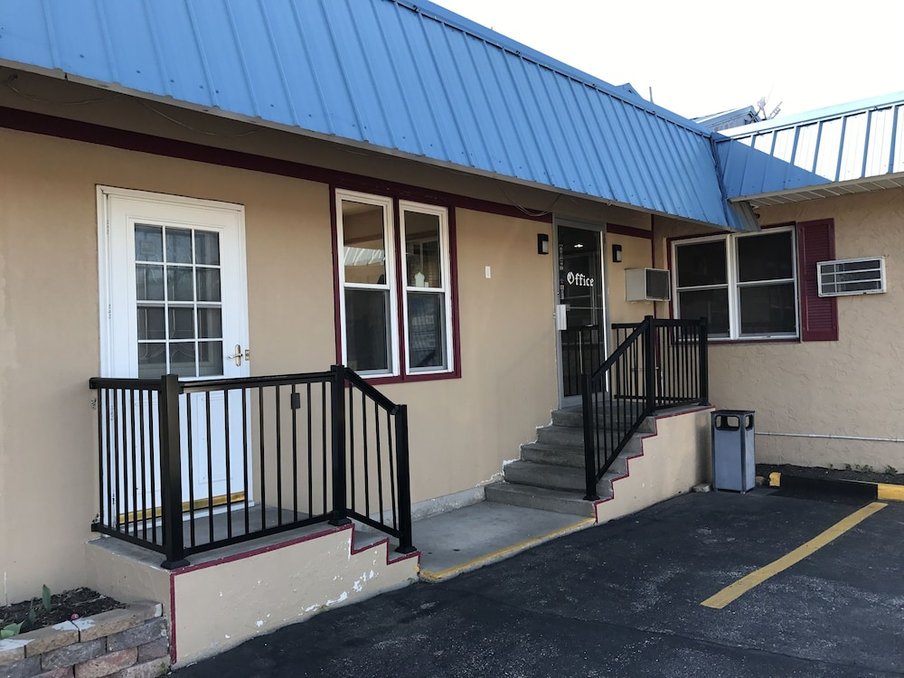 Budget Inn Marinette