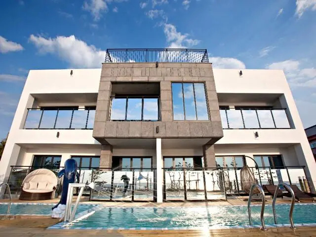Sea and View poolvilla