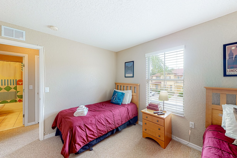 Sunny Oasis Townhouse in Davenport With Resort Amenities, Near Disney