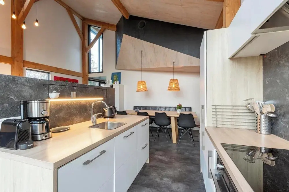 Villa near Sint Maartenszee Beach with Jacuzzi