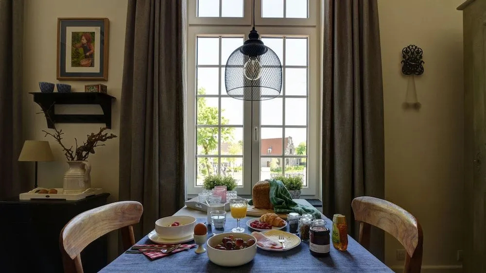 B&B Eikenlaan 12