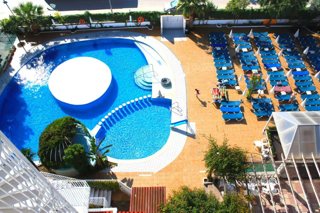 Htop Paradis Park Suites