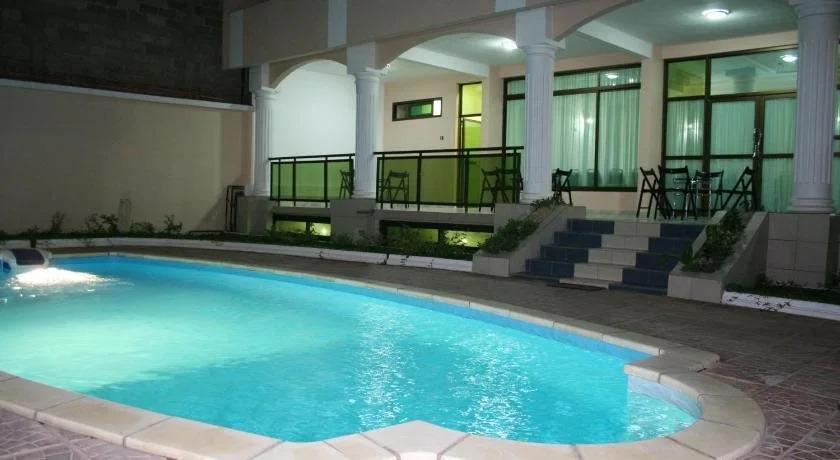 Hotel Makepe Palace