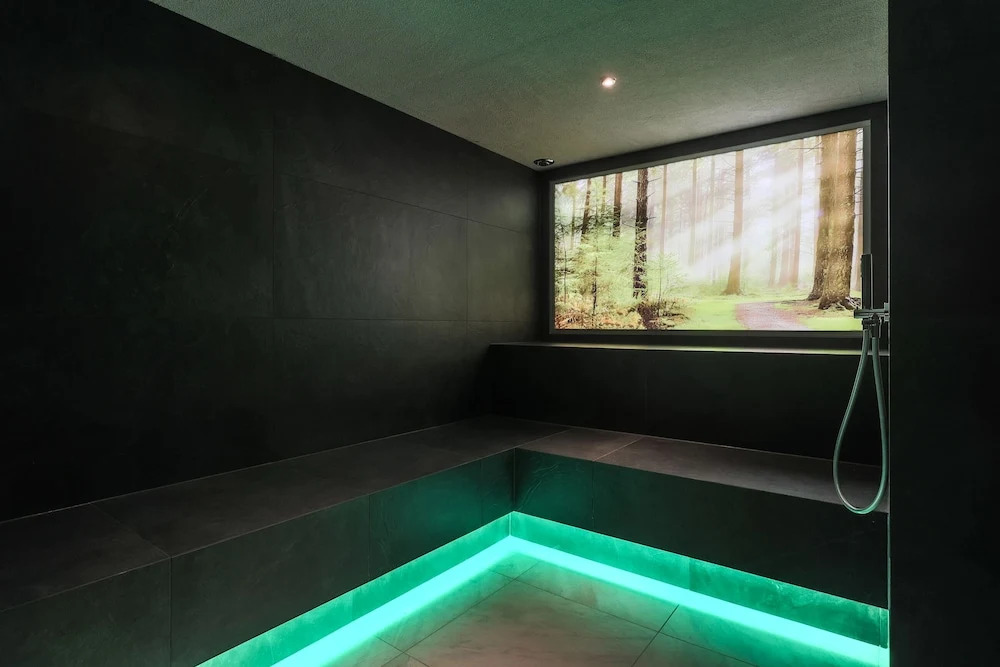Laurena Aparthotel near Brixen