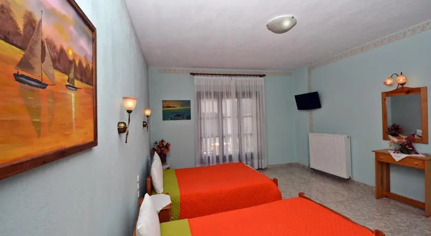 Aris Junior Studio & Apartments