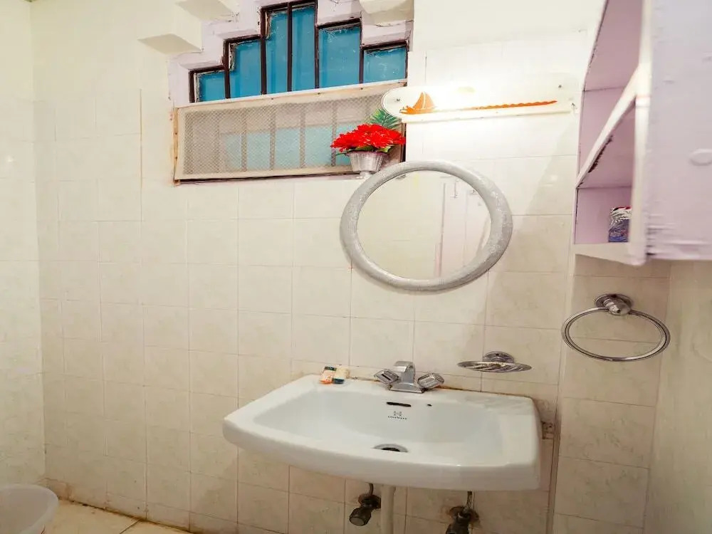 Jas Apartment by OYO Rooms