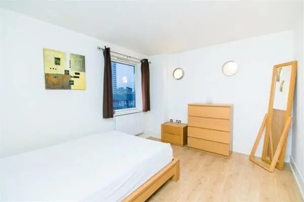 Millharbour Apartments