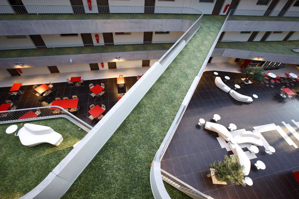 COWOOL Cergy