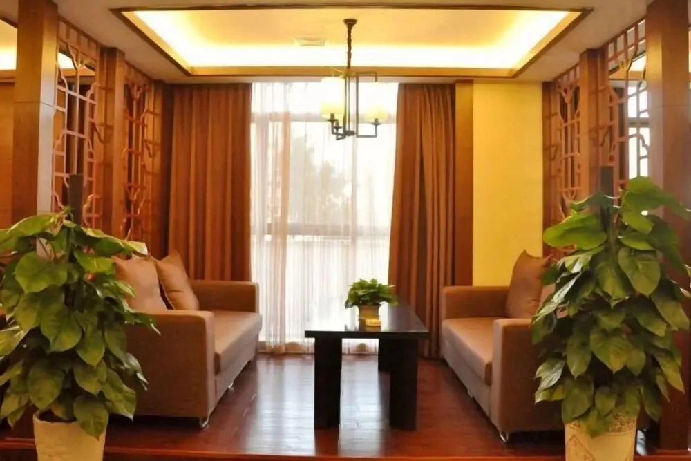 Huajing Shiguang Hotel