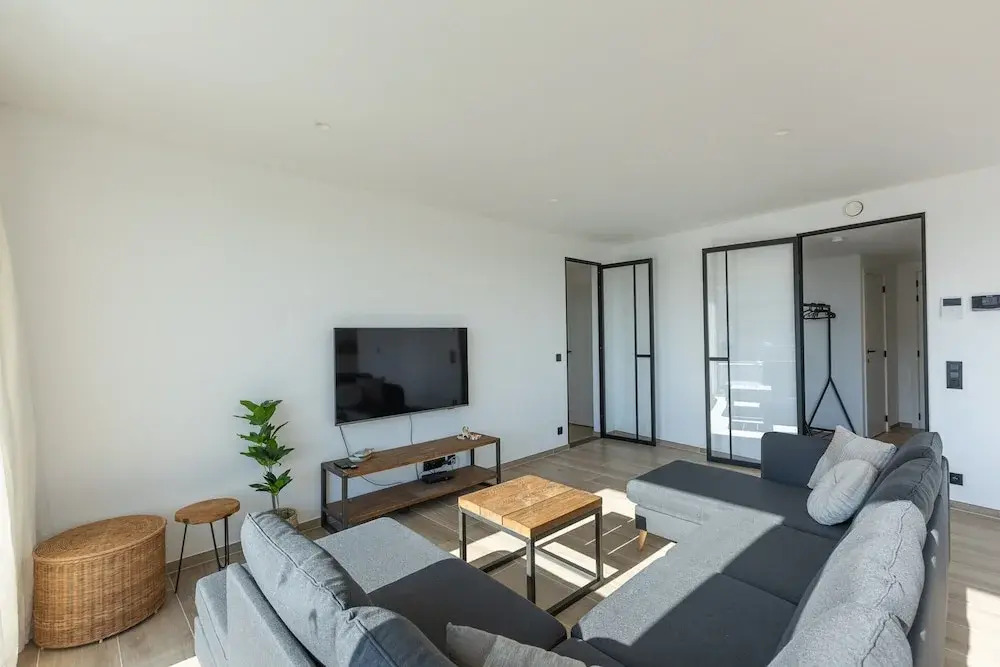 Spacious Apartment With 3bedrooms Close to the sea