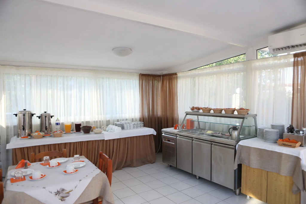 Hotel Argo