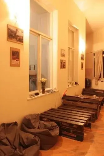 Squirrel Hostel Tbilisi