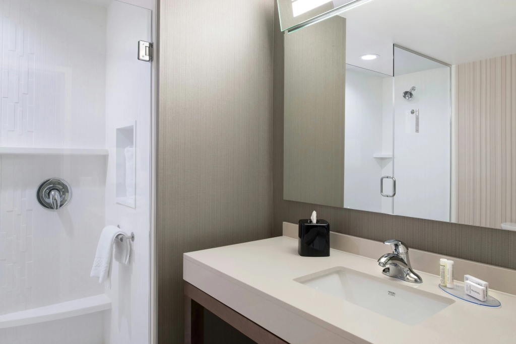 Courtyard by Marriott Detroit Farmington