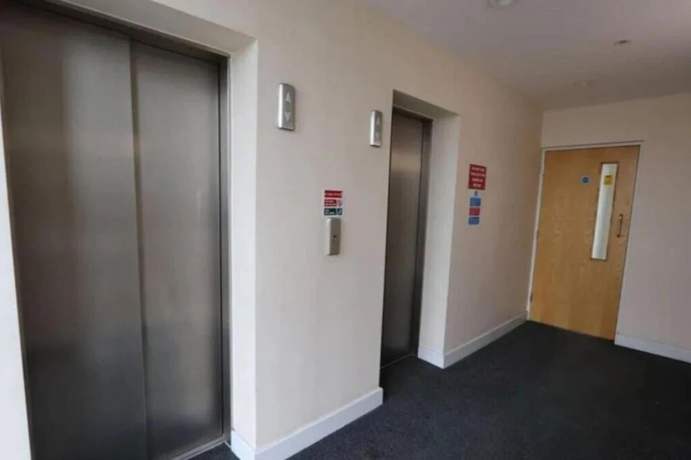 Livestay 3 Bed Apt on 8th Floor With Amazing Views