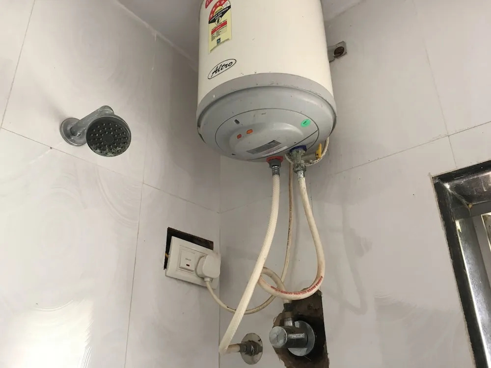 OYO StayOut Villa 2BHK Near Tito's Lane