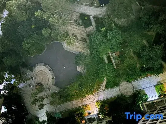 Youku Cinema Apartment (Zhanjiang Jinshawan Beach)