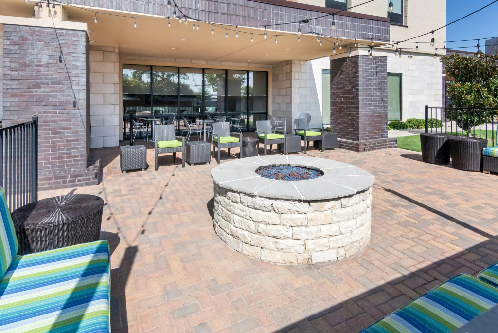 Home2 Suites By Hilton Dallas Grand Prairie