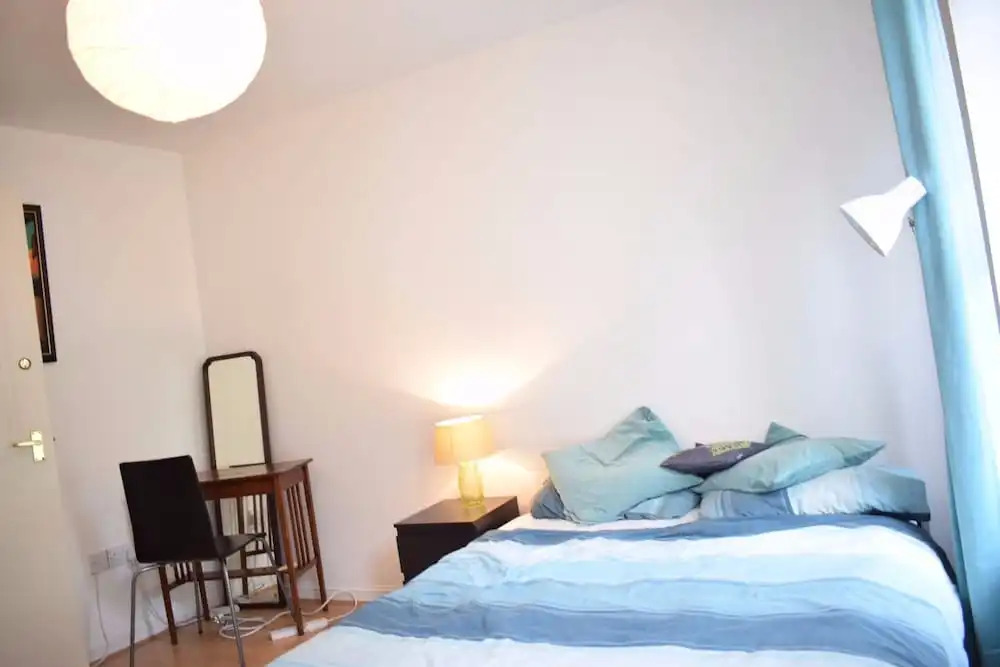 3 Bedroom Flat Near Whitechapel