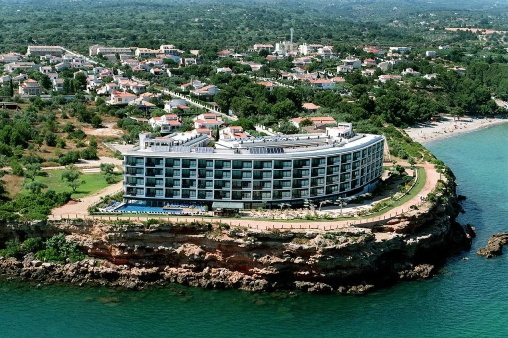 FERGUS Cap Roig
