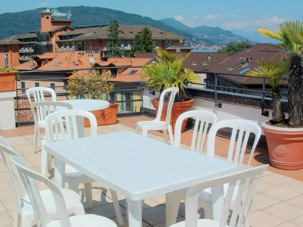 House In the Heart of Baveno Within Walking Distance of the Lake