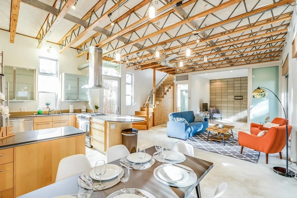 San Juan Avenue Exclusive 4BR