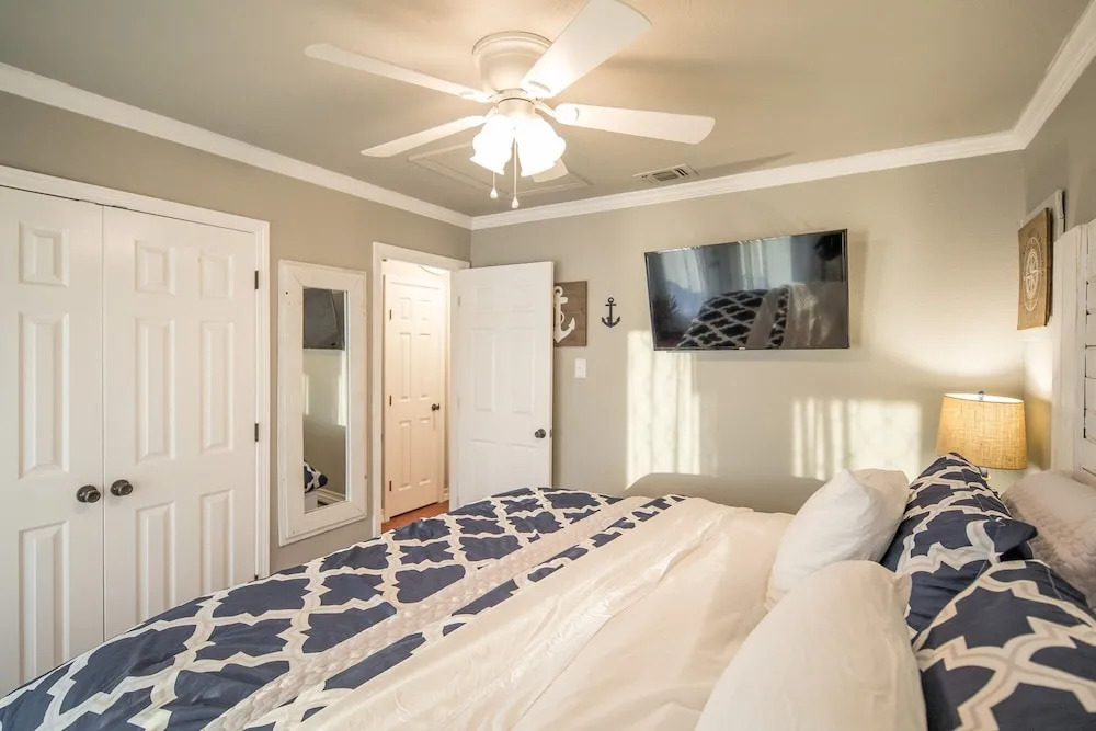 Anchors Away 3 Bedrooms 3 Bathrooms Home