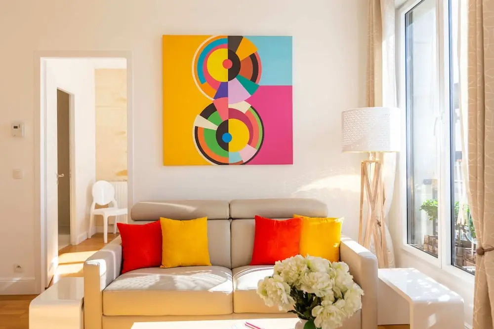 Bright and Colourful Apartment in the City Centre