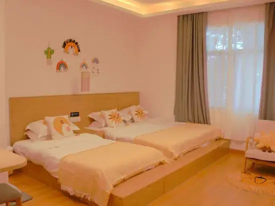 Weizhou Island 37.2℃ Homestay (Shell Beach Branch)