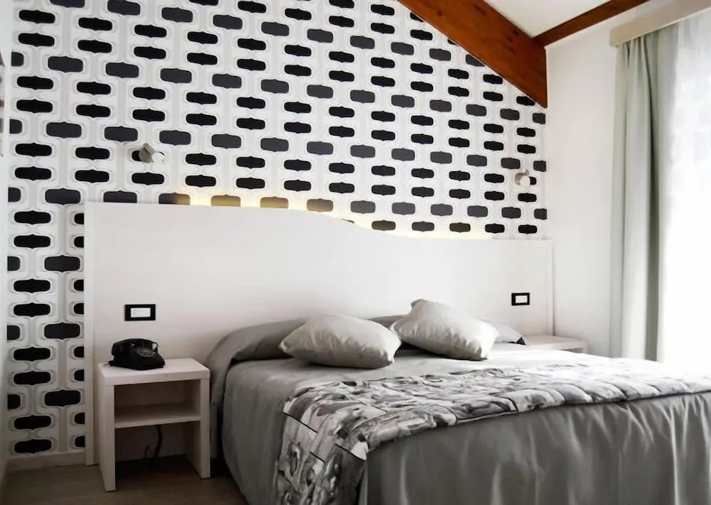 B&B Seventy Design