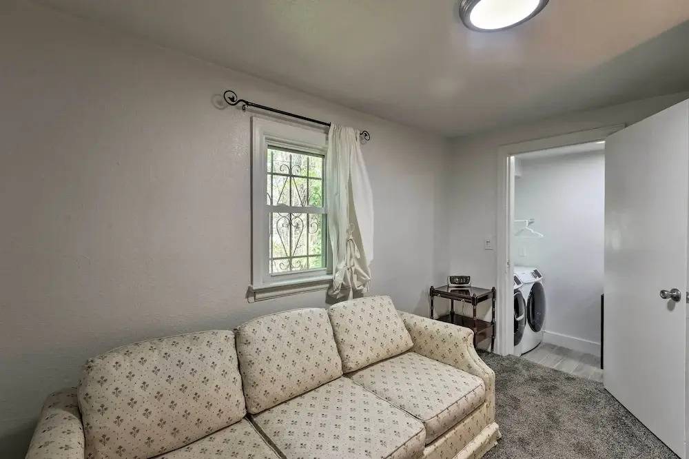 Trendy Denver Getaway ~ 4 Mi to Downtown!