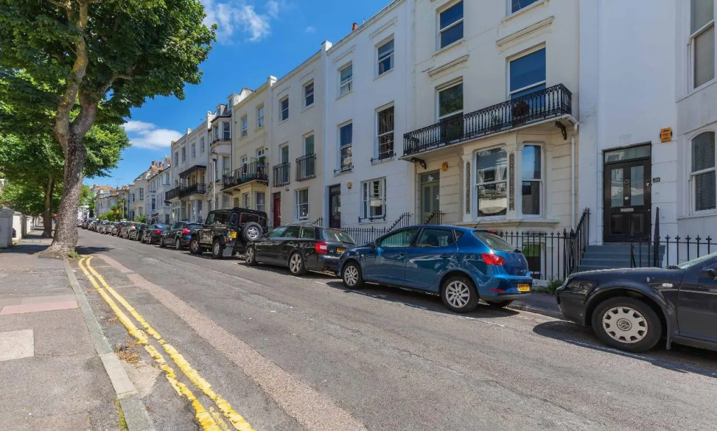 Sunshine Central House | Large luxury group house | Roof terrace | Fast Wifi