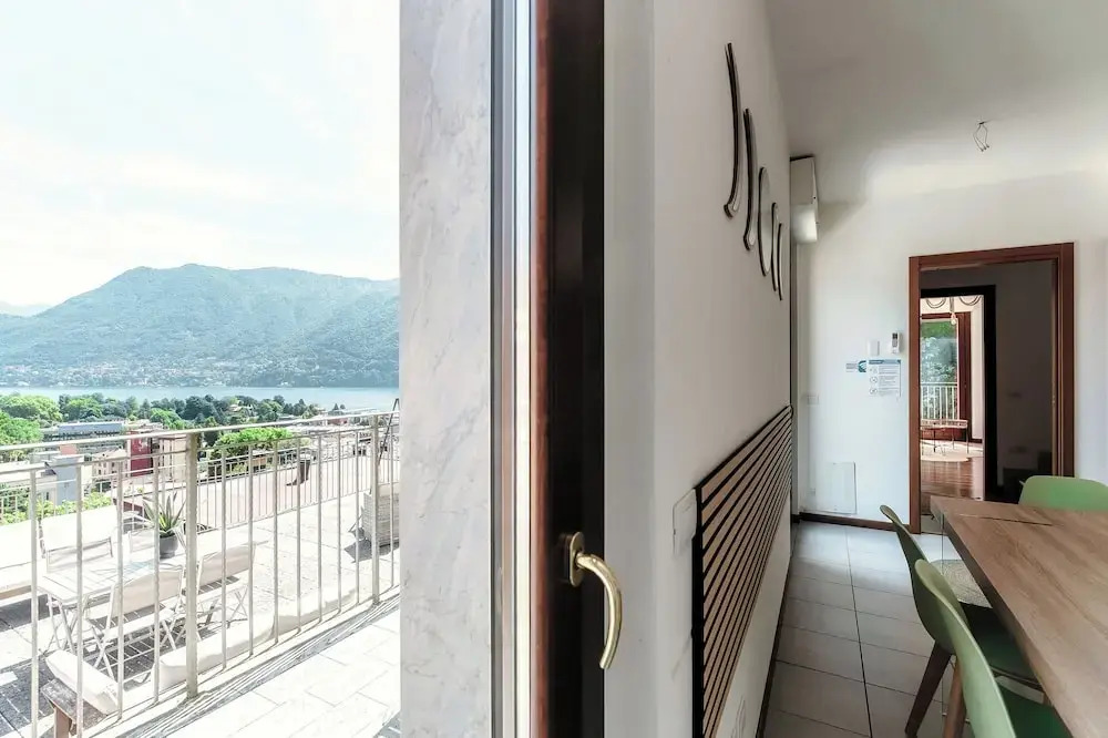 Sky Attic Lake Como