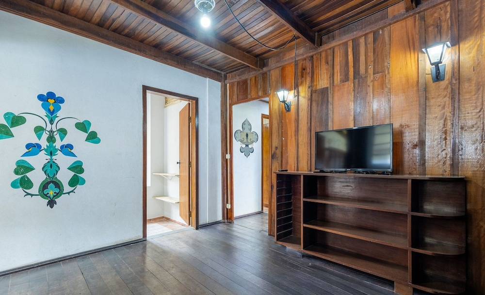 Large 3-bedroom House in Penha Sel0068