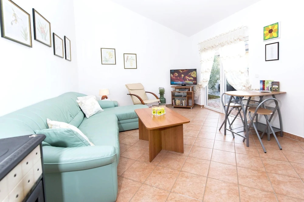 Bungalow With 2 Bedrooms in Montižana, With Wonderful sea View, Privat