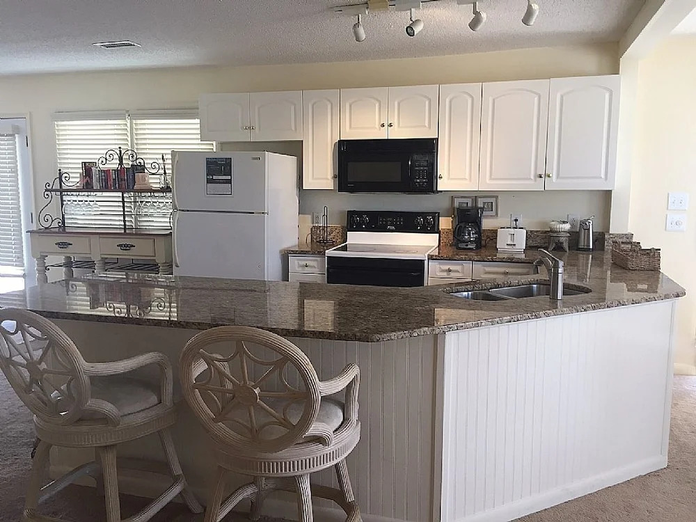 Sunlight - 4 Br Home