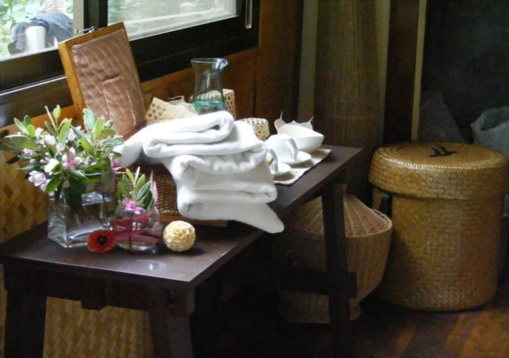 J2B Beach Bungalows