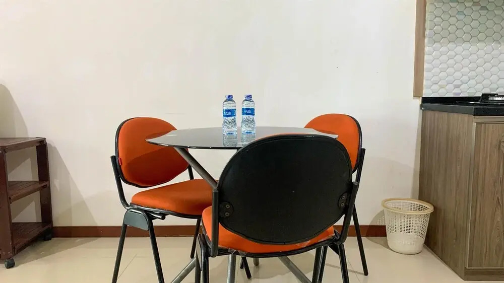 Spacious And Comfy 2Br Apartment Green Bay Condominium